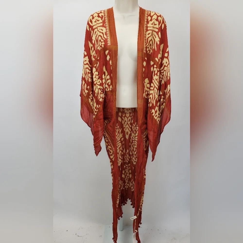 Ruggine damask kimono with pom pom trim - NEW